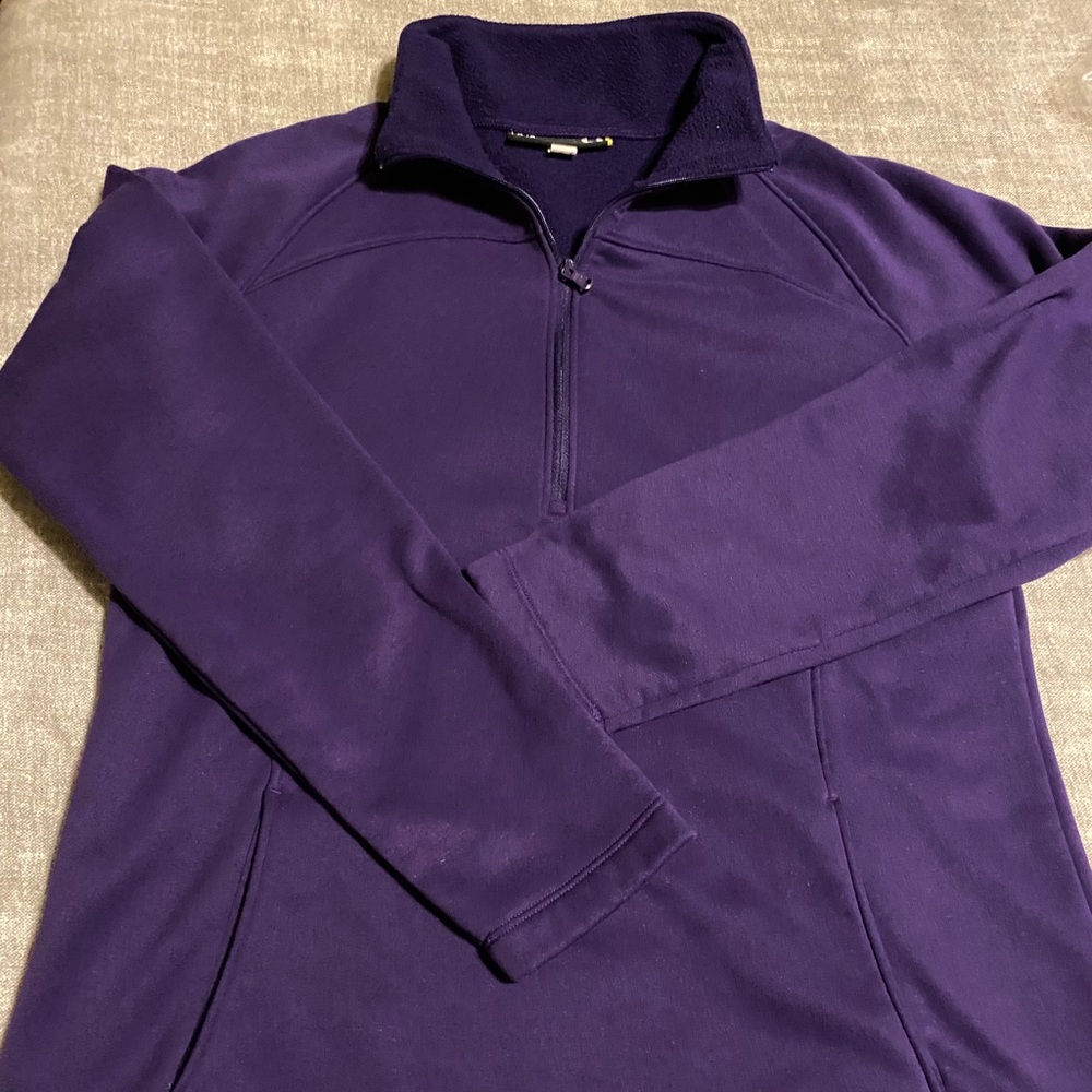 Under Armour 1/4 zip sweatshirt